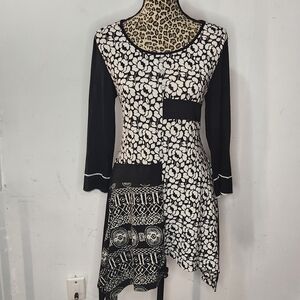 Papillon long tunic with black/white design (S)